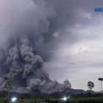 Gunung Semeru 5 Kali Erupsi, Semburkan Material Vulkanik Setinggi 2 Km