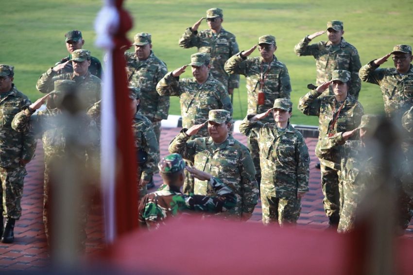 Ini Foto-foto Kegiatan Retreat Kabinet Merah Putih, Senam hingga Upacara