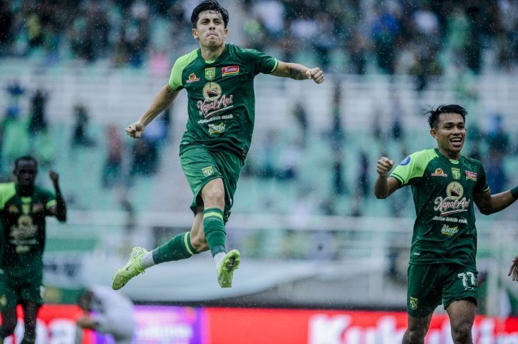 Klasemen Liga 1: Persebaya Perkasa di Puncak usai Bantai Persik Kediri