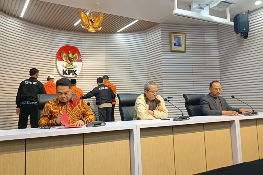 Kronologi OTT KPK hingga Jadikan Tersangka Gubernur Bengkulu