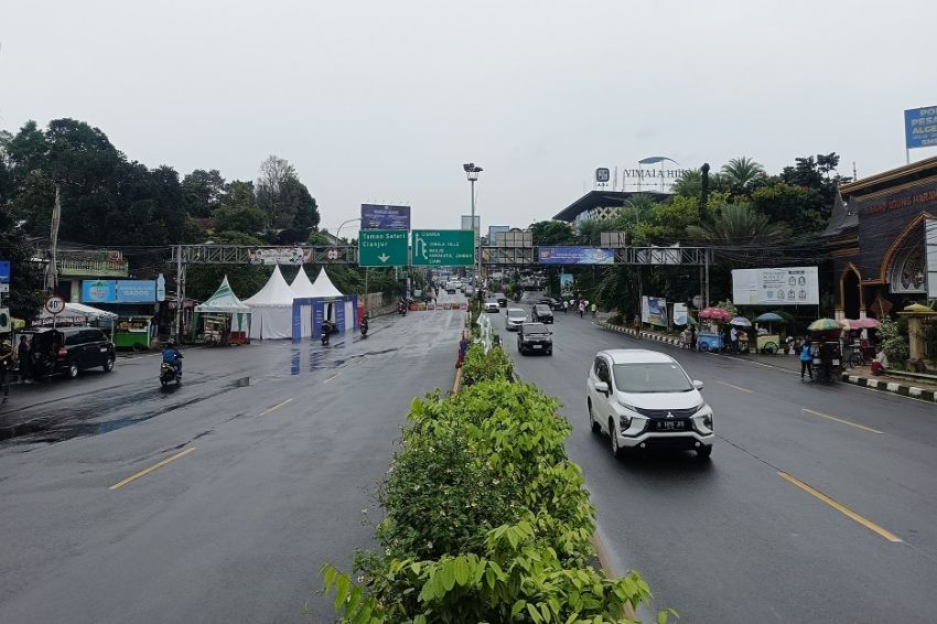 Libur Panjang Nataru, Jalur Puncak Bogor One Way Arah Jakarta Siang Ini