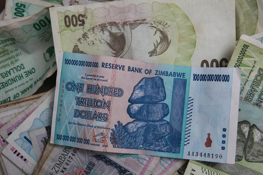 Mata Uang Paling Tak Berharga, Nilai 100 Triliun Dolar Zimbabwe Berapa Dolar AS?