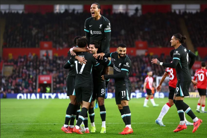 Menang Dramatis Lawan Southampton, Liverpool Kokoh di Puncak Klasemen