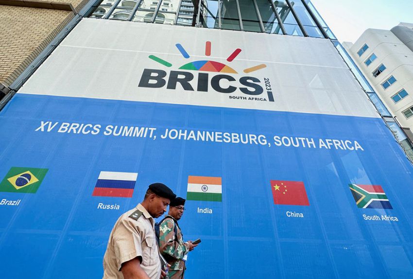 Pentingnya Dedolarisasi Tetap Jadi Prioritas Utama BRICS