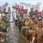 Pj Gubernur Lampung Apresiasi Penanaman 20.000 Bibit Mangrove oleh MNC Peduli di Pesisir Pantai EMP