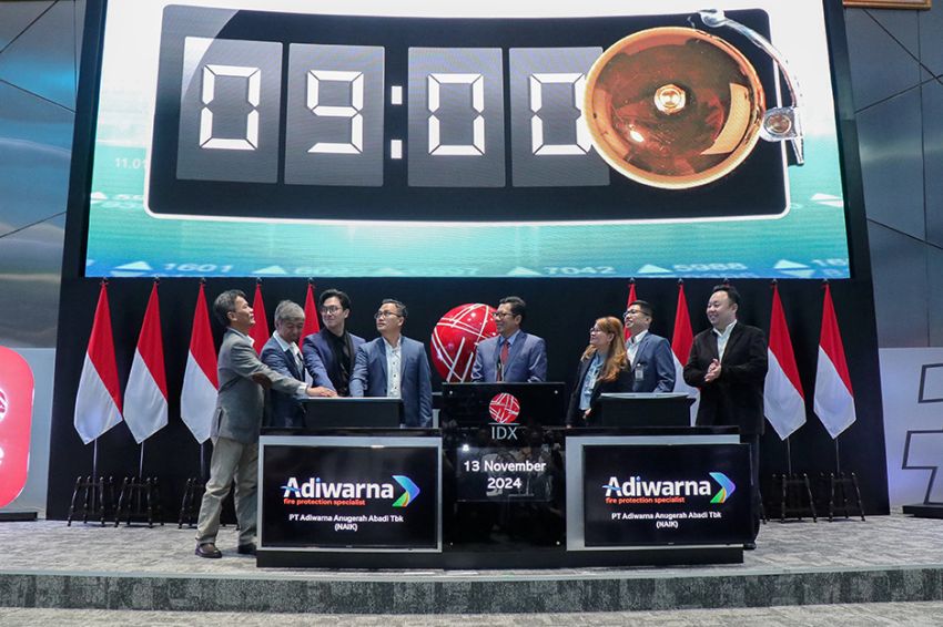 PT Adiwarna Anugerah Abadi Masuk BEI, Saham NAIK Melesat 30,84%