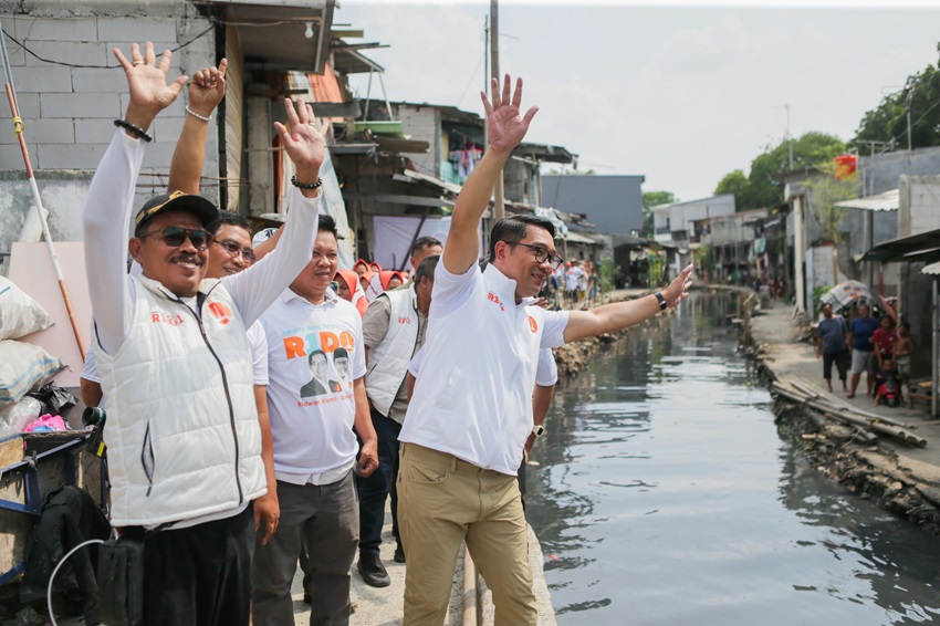 Ridwan Kamil Blusukan ke Cilincing, Warga Curhat soal Tanah hingga Sungai