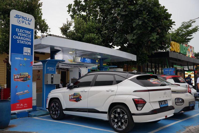 Roadshow PLN Mobile EVenture 2024 Tiba di Semarang, Buktikan Performa Kendaraan Listrik