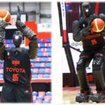 Robot Humanoid Toyota Pecahkan Rekor Dunia Tembakan Basket Terjauh!