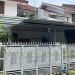 Rumah Anak Bunuh Ayah dan Nenek di Lebak Bulus Dipasang Garis Polisi