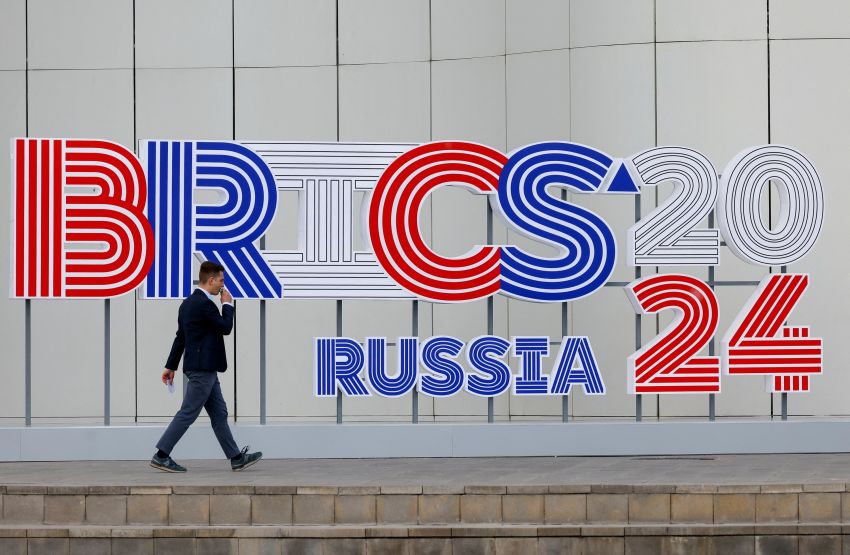 Rusia Siapkan Sistem Penghancur Dolar AS, Anggota BRICS Bisa Hemat Rp234 Triliun