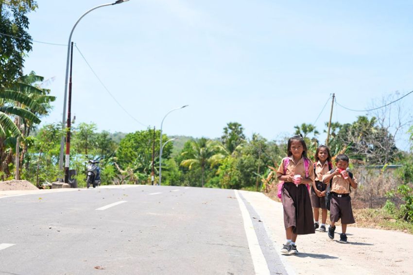 Satu Dekade Presiden Jokowi Bangun 366 Ribu Km Jalan Desa