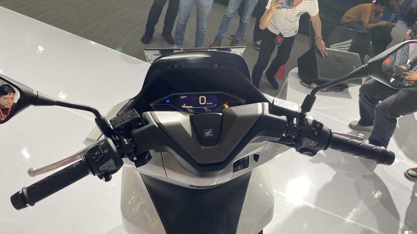 Setang Honda PCX 160 Baru Tidak Lagi Telanjang, Apa Alasannya?