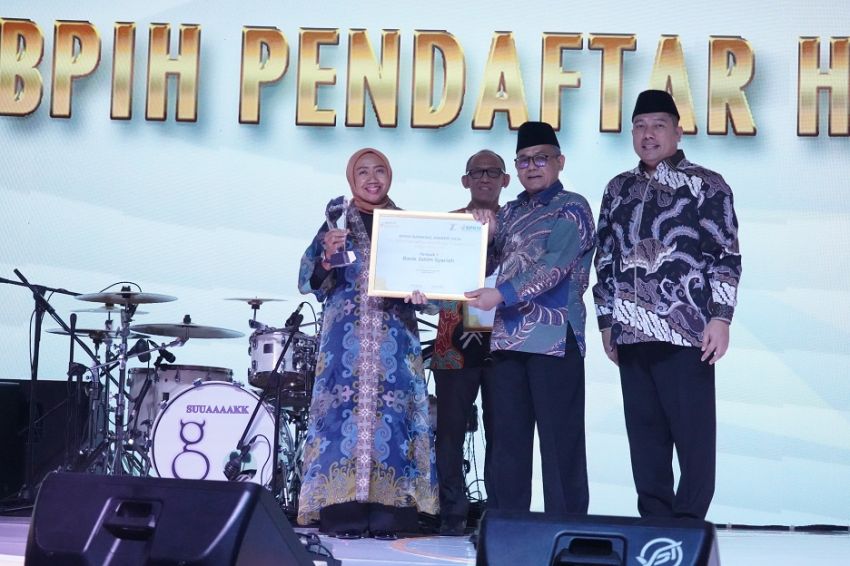 Unit Usaha Syariah Bank Jatim Raih Tiga Penghargaan dari BPKH