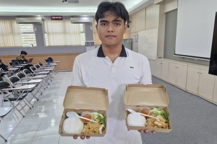 Viral Mahasiswa ITS Tempuh 80 Km Tiap Hari untuk Bisa Kuliah dan Jualan Ayam Geprek, Ini Sosoknya