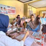 Warga Sukabumi Semringah Dapat Pemeriksaan Kesehatan Gratis dan Bazar Murah