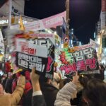 Artis K-Pop Dukung Pemakzulan Presiden Korea Selatan dengan Bagikan Makanan ke Demonstran