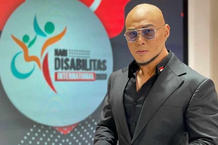 Deddy Corbuzier Sentil Anak Sekolah yang Sebut Ayam MBG Tak Enak: Sekaya Apa Ente?