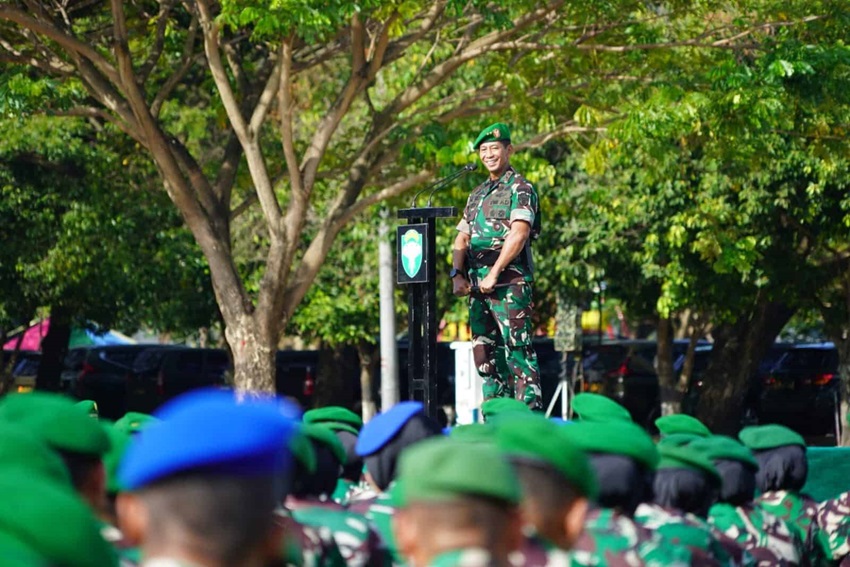 Deretan Brevet Koleksi Mayjen TNI Novi Helmy Prasetya