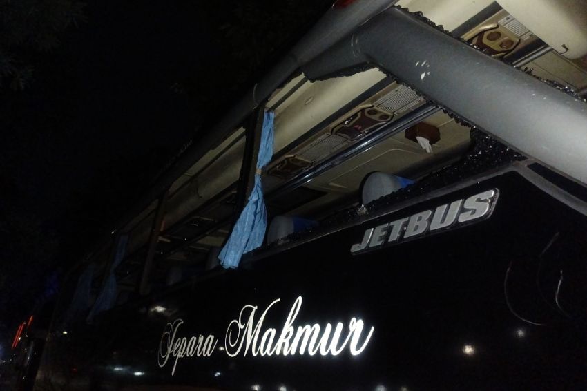 Dua Bus Rusak Akibat Keributan Antarsuporter PSIS dengan Persita Tangerang