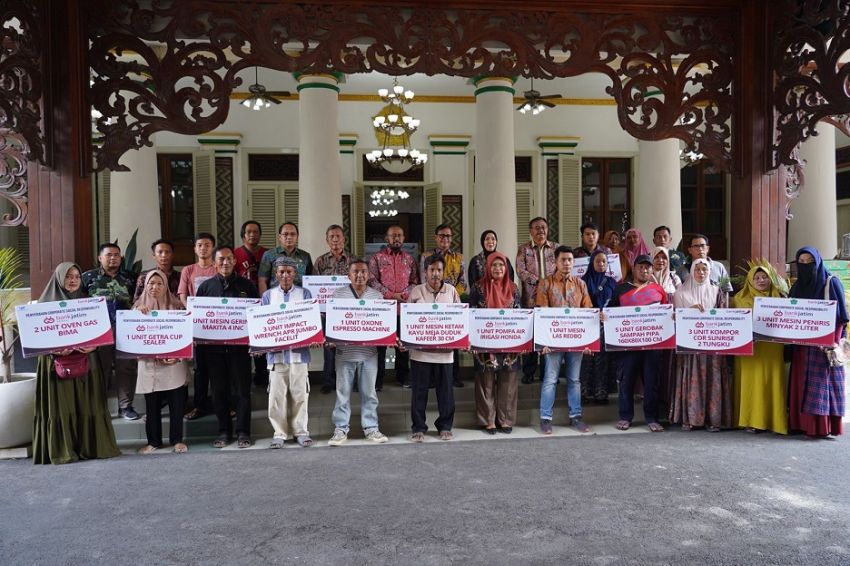 Dukung Kemajuan UMKM, Bank Jatim Salurkan CSR ke Pemkab Pamekasan