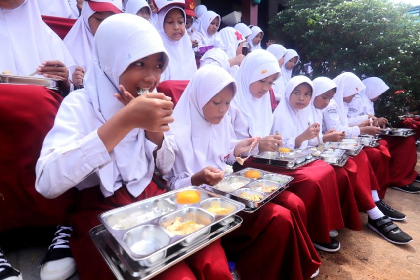 Edaran Kemenag tentang Makan Bergizi Gratis, Ini Jadwal Pembagian Makanannya di Pesantren