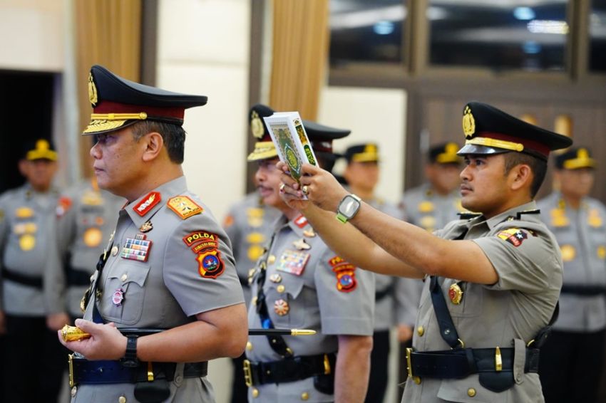 Irjen Pol Gatot Tri Suryanta Resmi Jabat Kapolda Sumbar