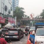 Jelang Timnas vs Jepang, Jalan Jenderal Sudirman Arah Masuk GBK via FX Macet Parah