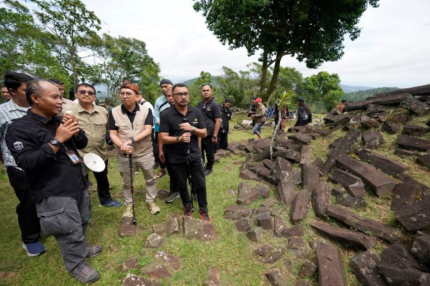 Kunjungi Situs Megalitik Tertua di Indonesia, Giring Ganesha Ajak Anak Muda Lestarikan Budaya