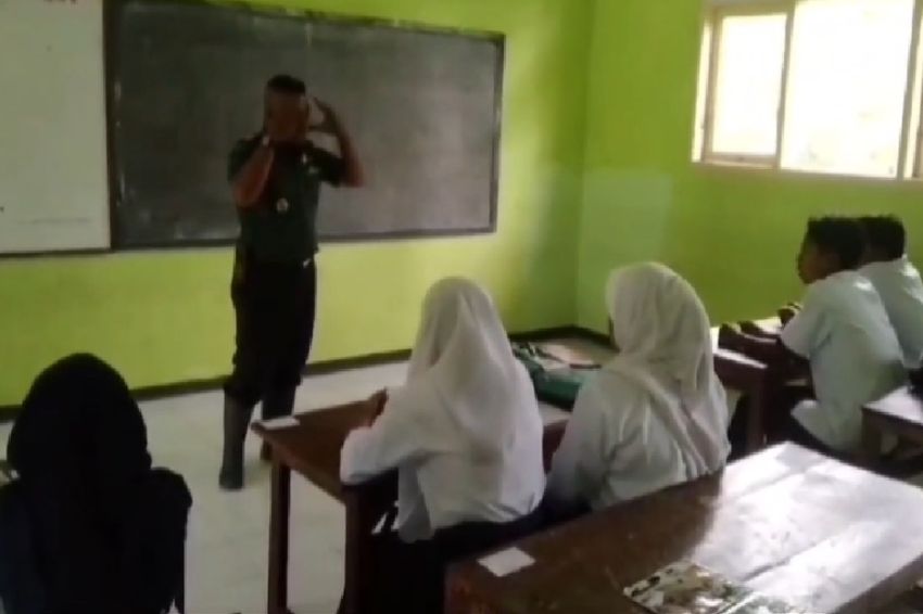 Miris, SMP di Kaki Gunung Argopuro Ini Hanya Miliki Lima Siswa