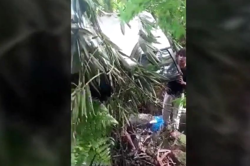 Mobil Wisatawan asal Tangerang Terjun ke Jurang 50 Meter di Gunung Halimun Salak