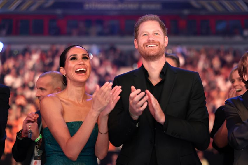 Pangeran Harry dan Meghan Markle Dituduh Menukar Gelar Kerajaan demi Uang