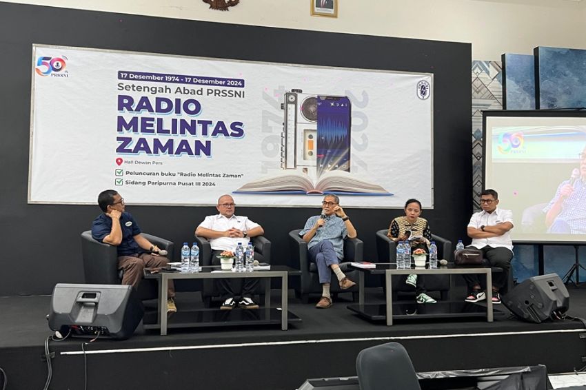 PRSSNI Rayakan 50 Tahun dengan Peluncuran Buku Radio Melintas Zaman