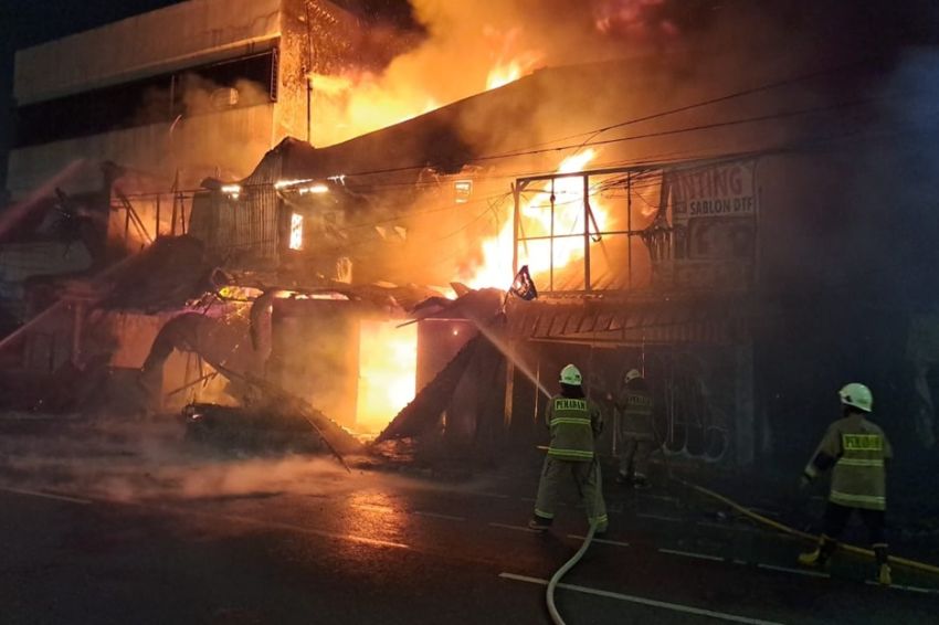 Rumah Tinggal di Bungur Senen Terbakar Subuh Tadi, 2 Orang Tewas