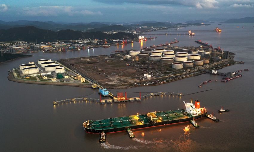 Rusia Hujan Sanksi AS, Kilang-kilang Minyak China dan India Kalang Kabut