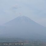 Semeru Berstatus Waspada, 10 Kali Erupsi Beruntun hingga Pagi Ini