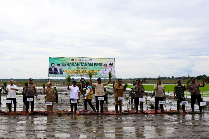 Swasembada Pangan, Sinergi Pemerintah, Swasta dan Petani Keniscayaan