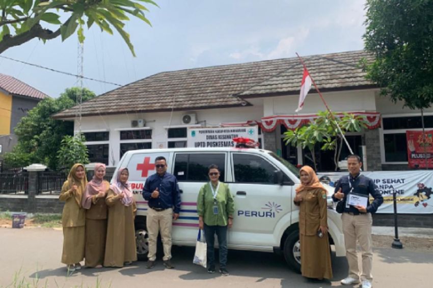 Tingkatkan Pelayanan, Puskesmas Jomin Karawang Dapat Bantuan Ambulans