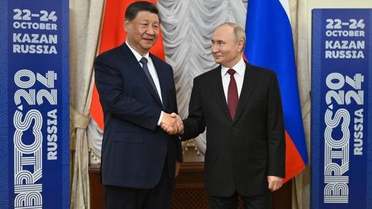 Xi Jinping Kirim Ucapan Selamat Tahun Baru kepada Putin