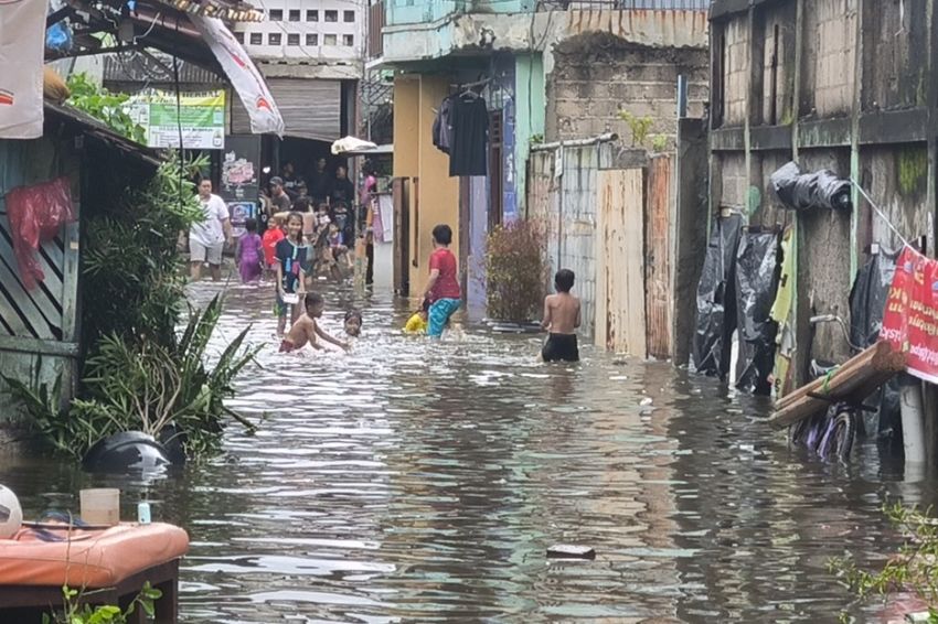 5 RT di Duri Kosambi Jakbar Terendam Banjir hingga 1 Meter