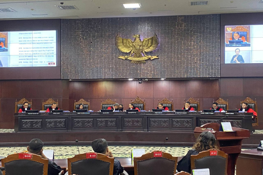 Anwar Usman dan Daniel Yusmic, Hakim MK yang Ajukan Dissenting Opinion Penghapusan Presidential Threshold