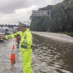 Banjir 30 Cm Rendam Jalan Tol Sedyatmo Arah Bandara Soetta