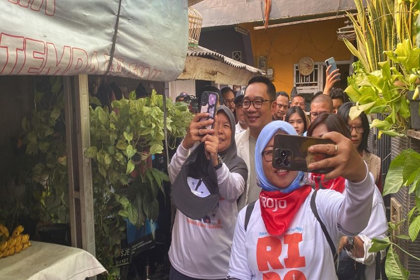 Blusukan di Pangadegan Jaksel, Ridwan Kamil Disambut Antusias Warga