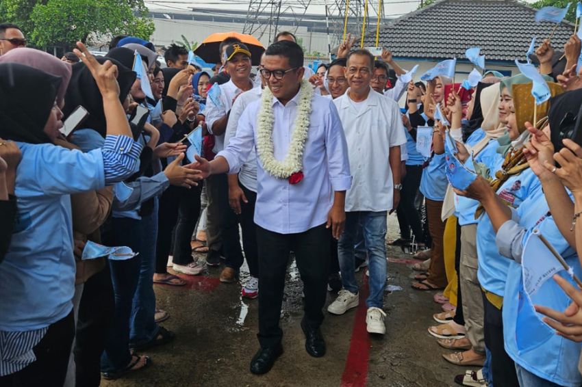 Dukung Andra Soni-Dimyati, Ribuan Buruh Antusias dengan Program Sekolah Gratis