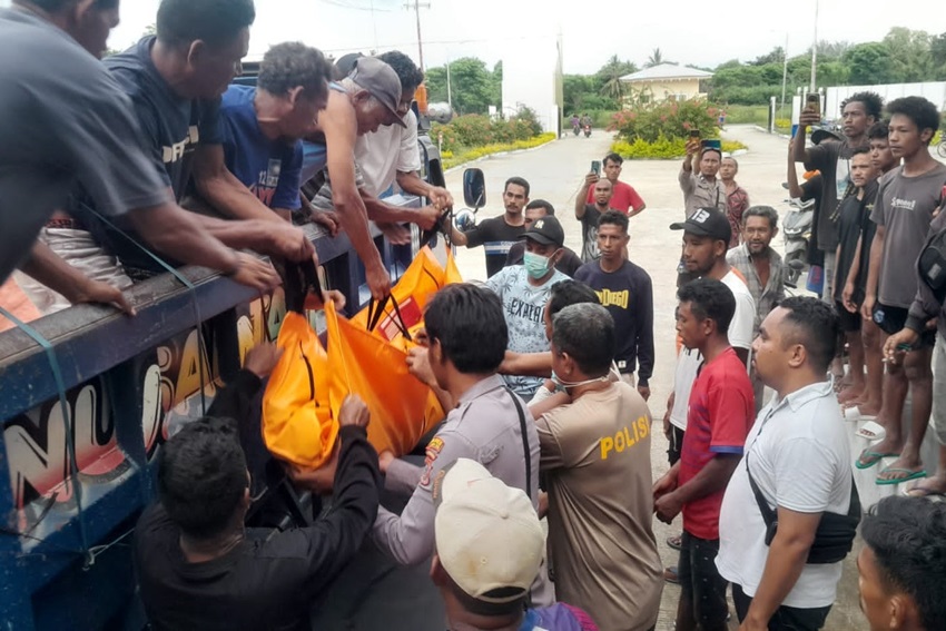 Mayat Bocah Tenggelam Ditemukan di Pinggir Sungai Salama NTT