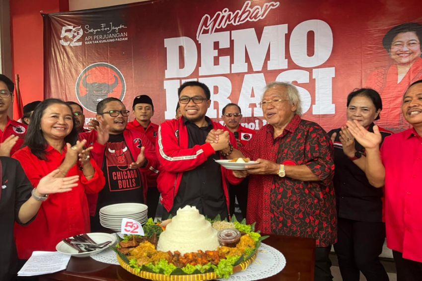 PDIP Tangsel Gelar Mimbar Demokrasi dan Cap Jempol Darah demi Megawati Soekarnoputri