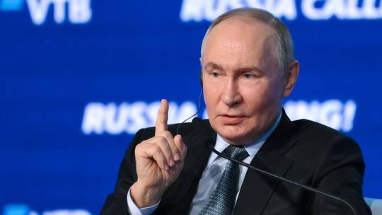 Putin Tegaskan Timur Lebih Baik daripada Barat