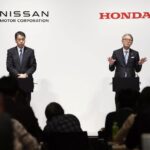 Putus Cinta dengan Honda, Nissan Cari Pelabuhan Baru di Foxconn?