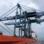 Quay Container Crane dari Pelabuhan Tanjung Priok Direlokasi ke Pelabuhan Bagendang