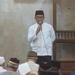 Ridwan Kamil Tunaikan Salat Subuh dan Berziarah di Makam Pangeran Jayakarta